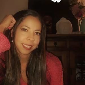 Meet your Posher, Alejandra